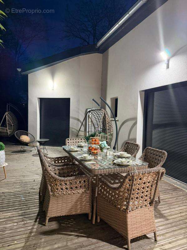 Maison à JASSANS-RIOTTIER