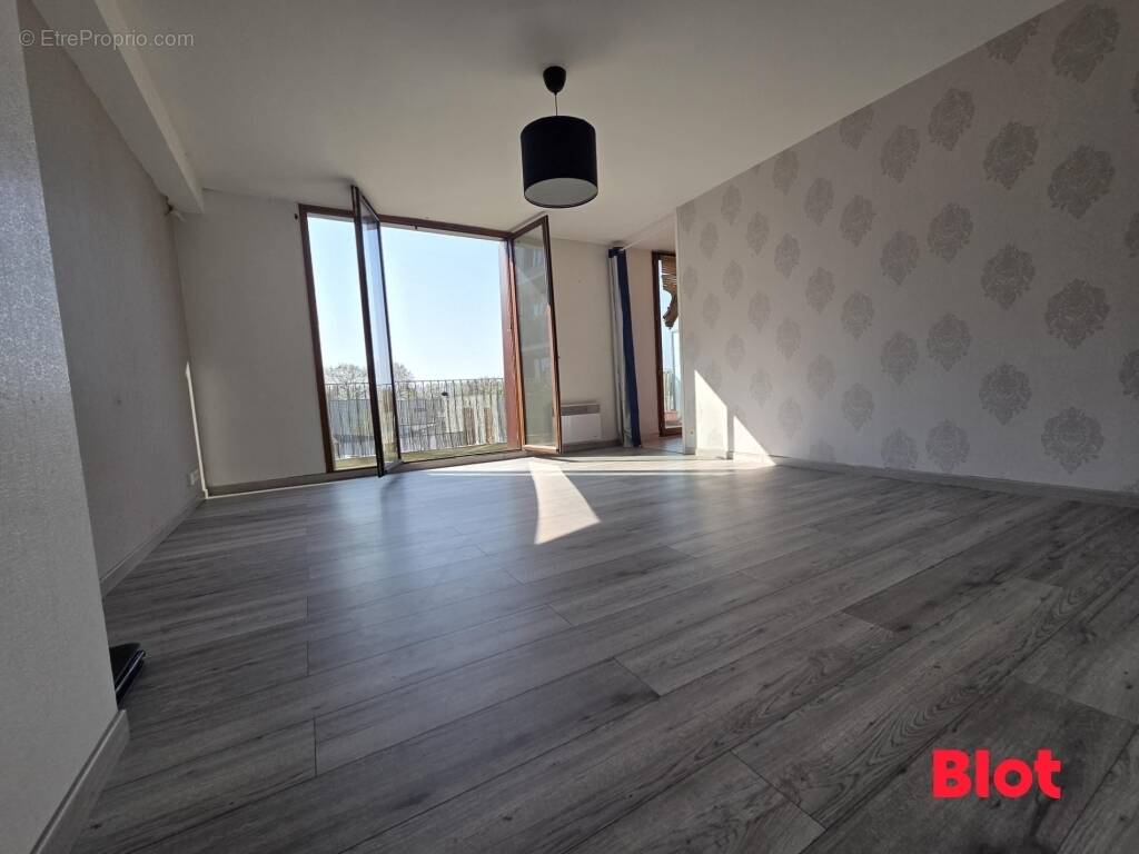 Appartement à SAINT-JACQUES-DE-LA-LANDE