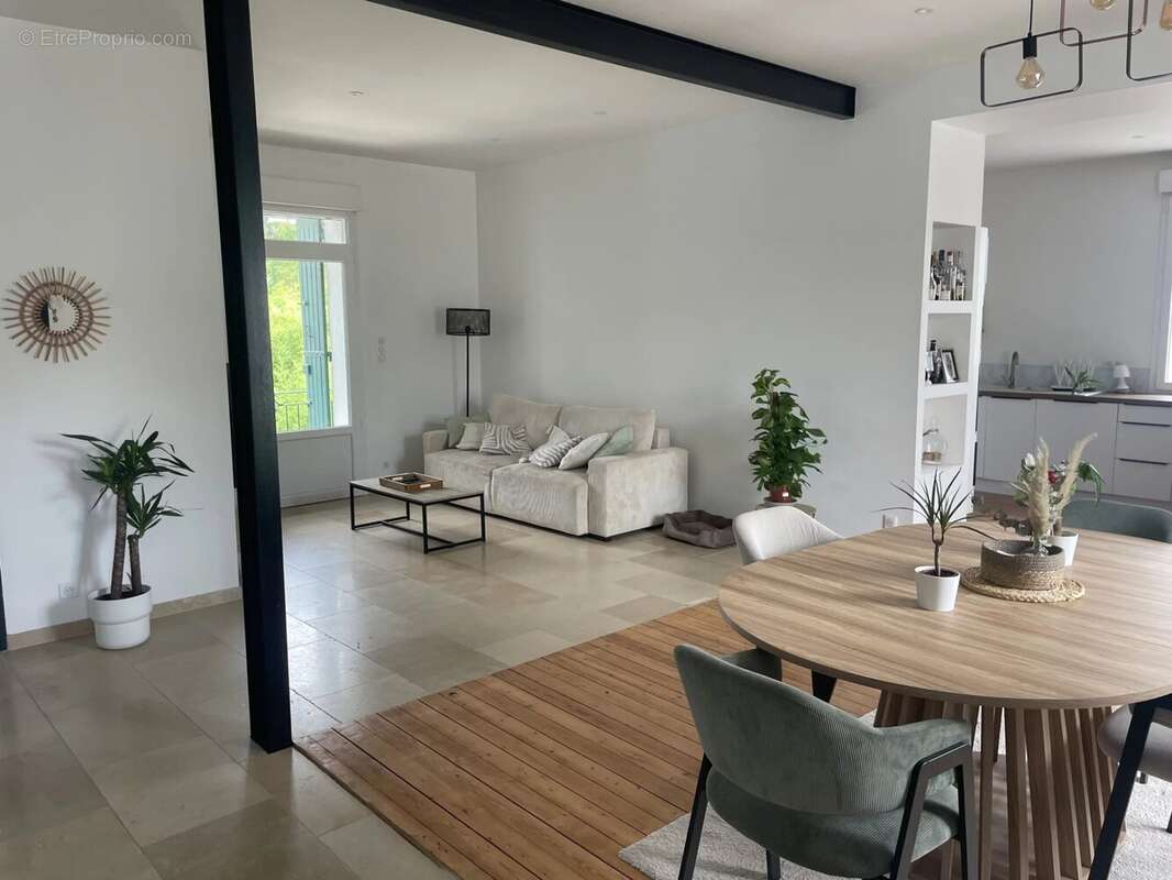 GRANDE MAISON sur un parc de 1500m2. - photo 7