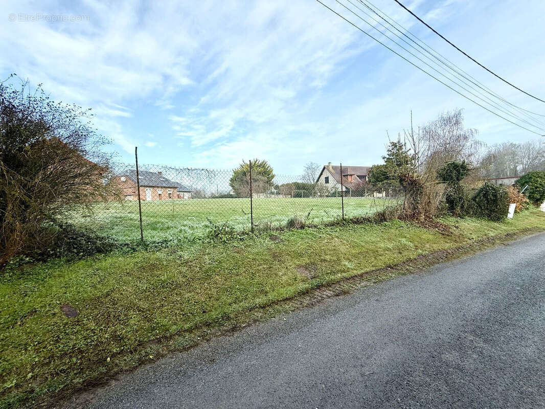 Photo 2 - Terrain à LIANCOURT-FOSSE