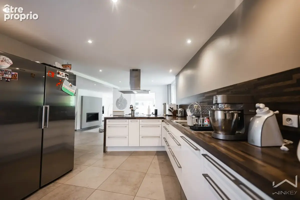 Maison de ville familiale avec dépendance aménagée, grand jardin et fort potentiel (terrain de 809m2) - photo 6