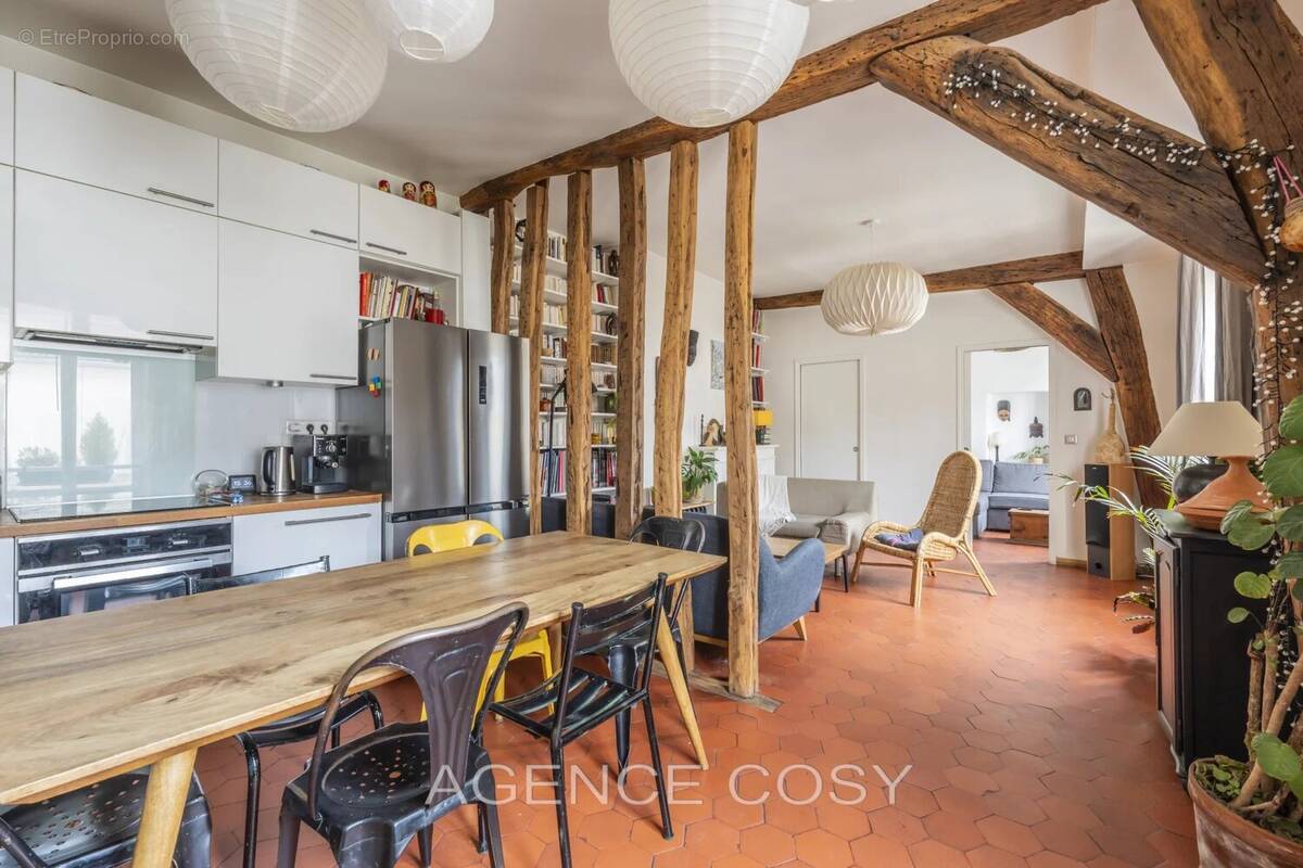 Appartement à VERSAILLES