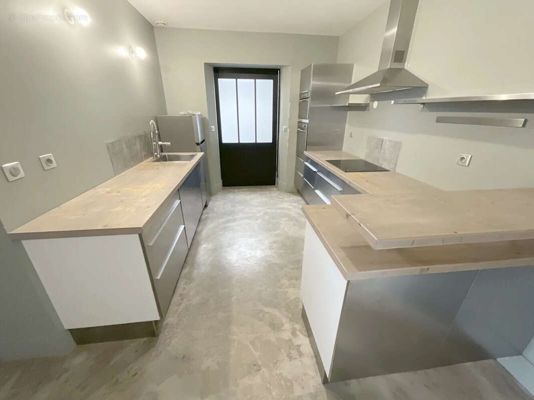 Maison à SAINTE-SAVINE