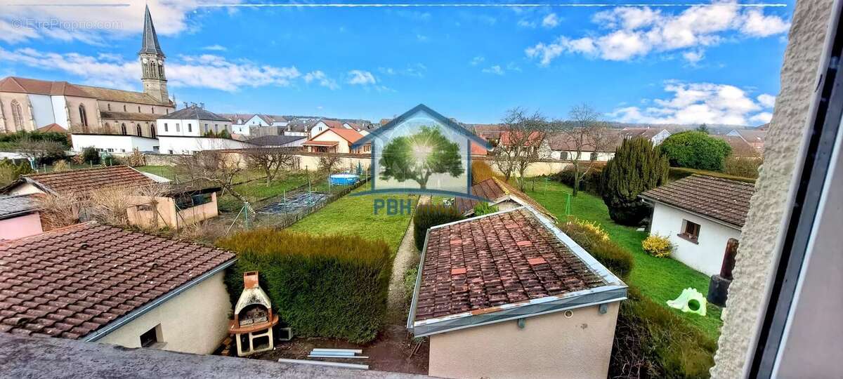 Maison à NOMEXY