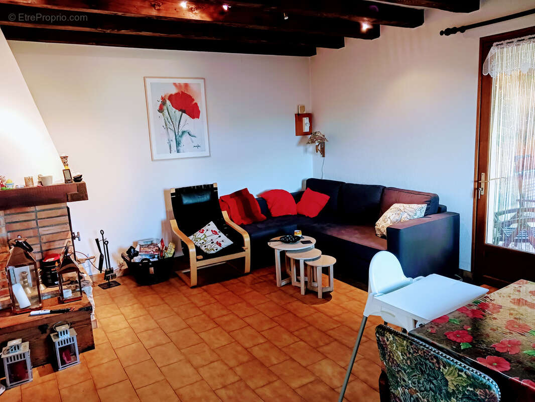 Charmante Villa de Plain-Pied avec Terrain Piscinable et Garage sur les hauteurs de Saint-Alban-Auriolles - photo 4