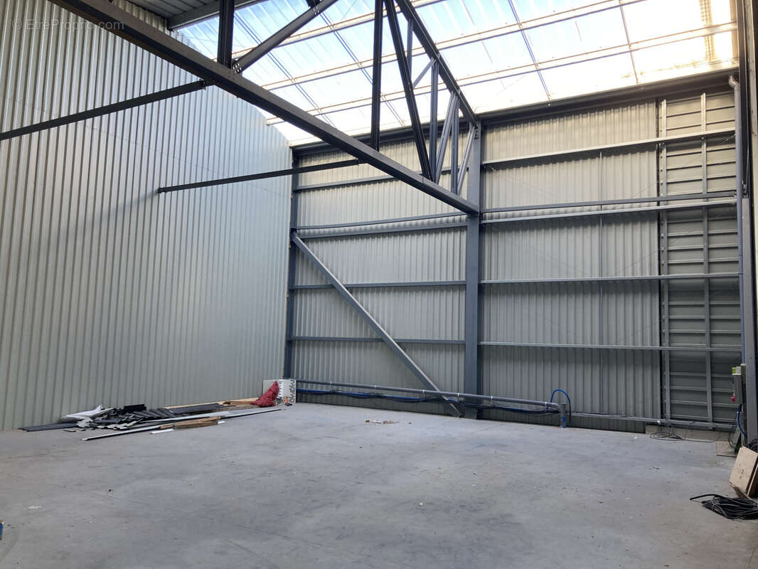 Commerce à MONTELIMAR