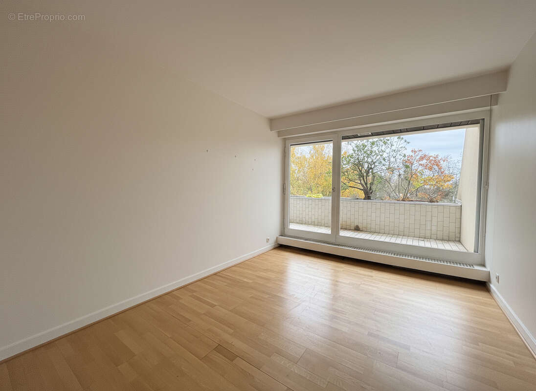 Appartement à VERRIERES-LE-BUISSON