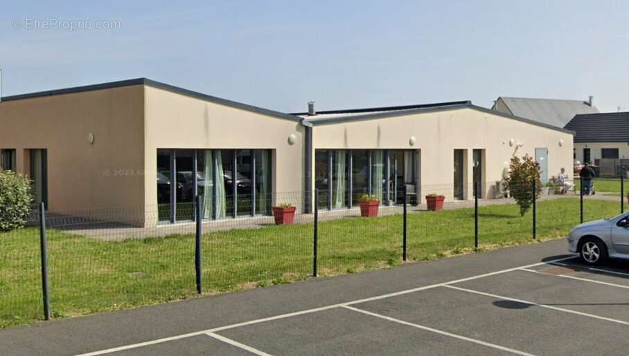 INVESTISSEMENT LOCATIF  NAVEIL  Résidence Seniors Patrimoine Immobilier IRIS  6,91 % de rentabilité - photo 8