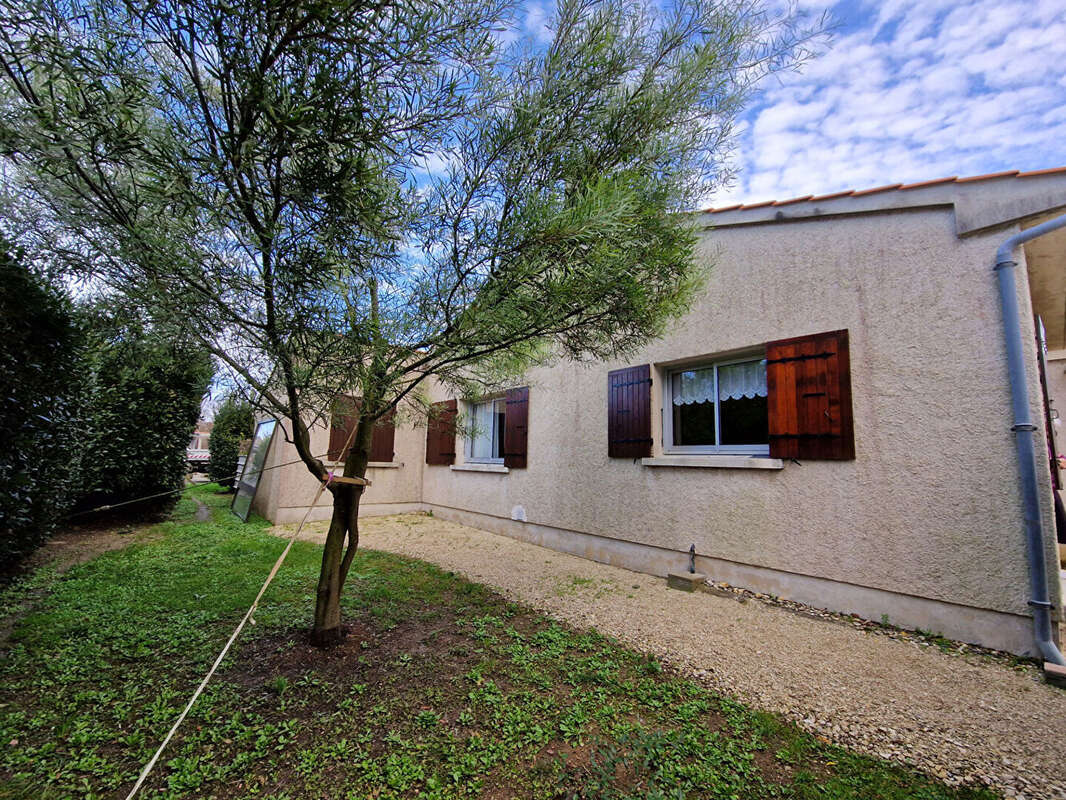 Maison à SAINT-VIVIEN