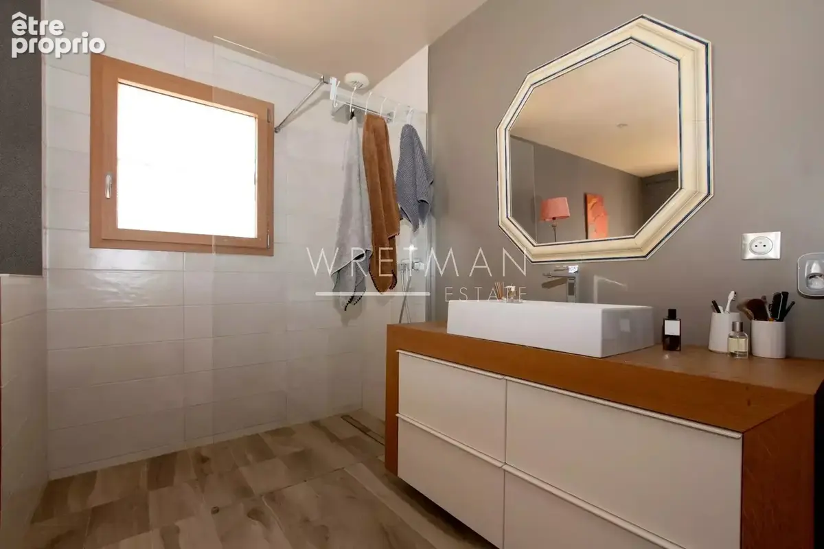 Co Exclusive À vendre près de Valbonne - Domaine de 3 logements - photo 19
