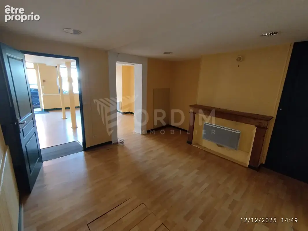 Auxerre - 46 rue bourneil - local commercial de 45m² - photo 3