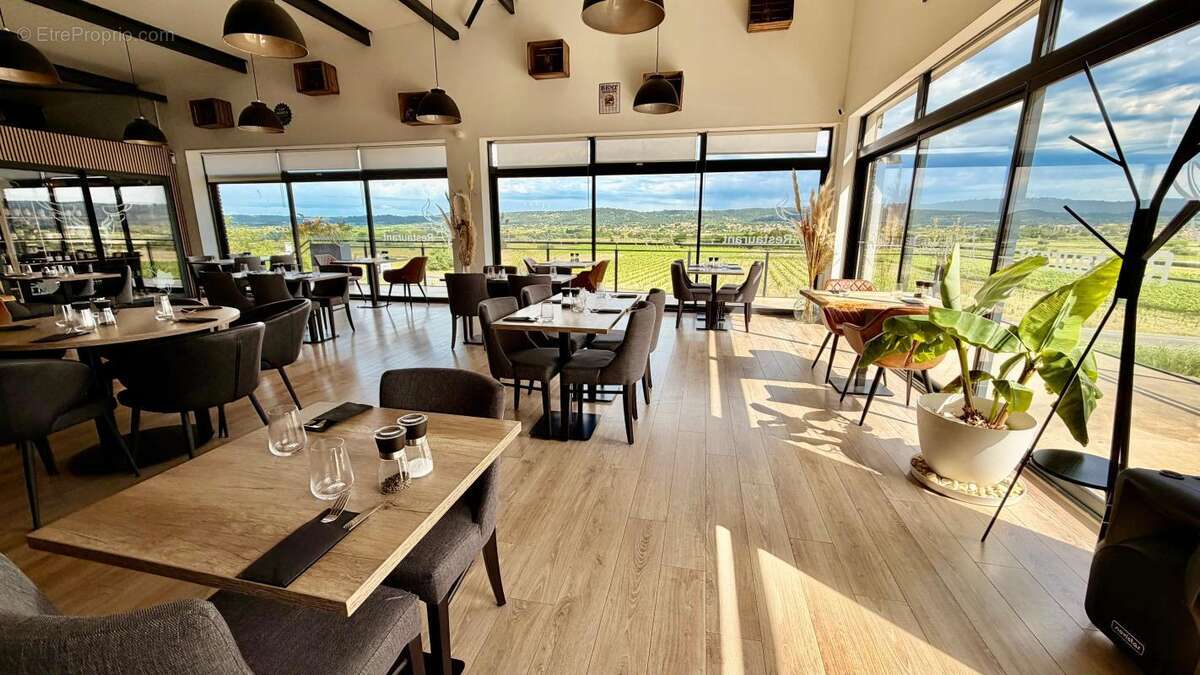 Restaurant d’exception à reprendre – au cœur de la vaunage - vue imprenable - 100% equipe ! - photo 2