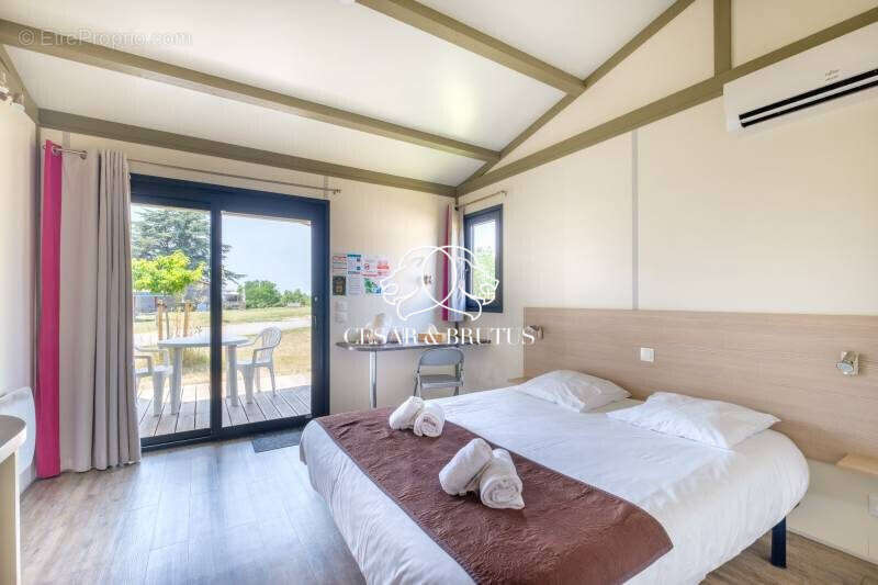 Appartement à MEYZIEU