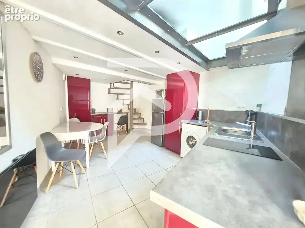 Combaillaux -maison de village renovee ! - photo 2