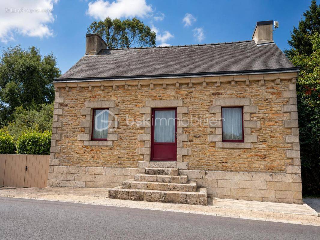 Exclusivité – maison de charme avec 5 000 m² de terrain arboré – entre campagne et littoral - photo 1