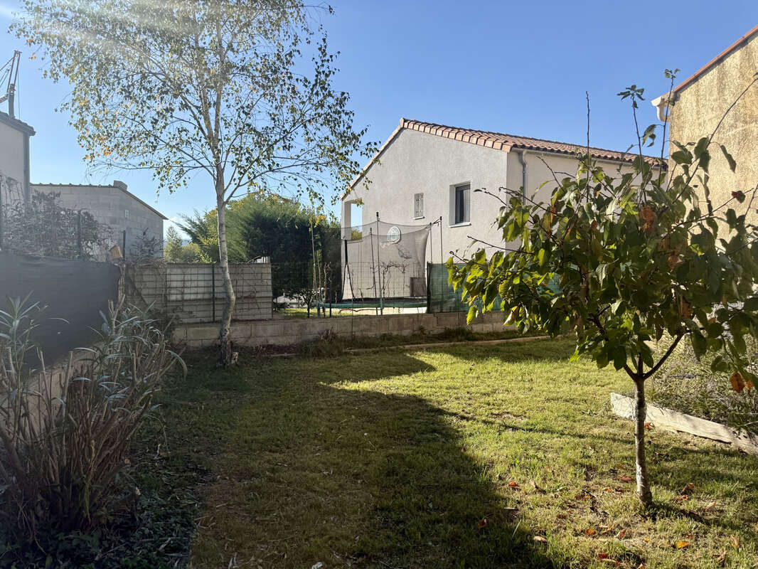 Maison à SAINT-PRIVAT