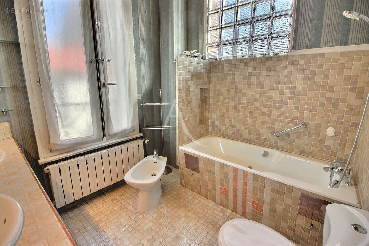 Maison à CHOISY-LE-ROI