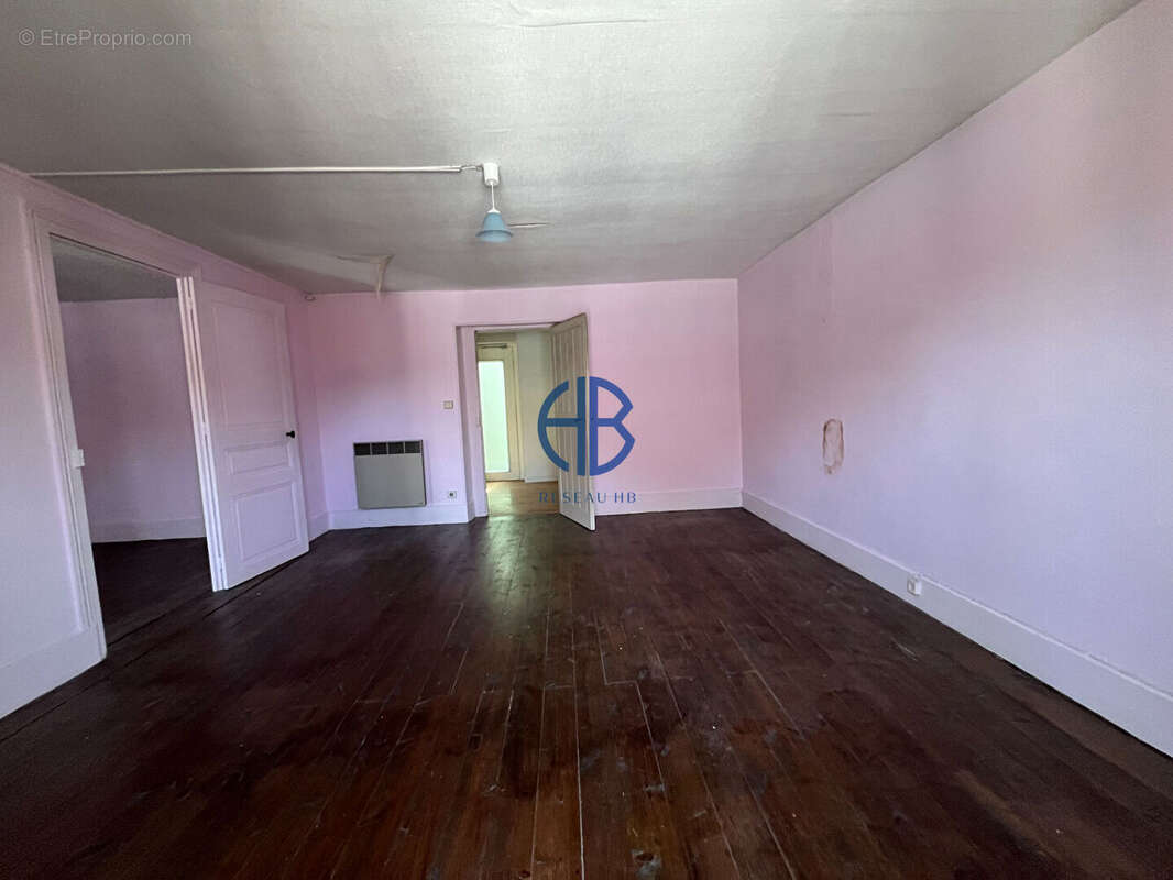 Appartement à RENAGE