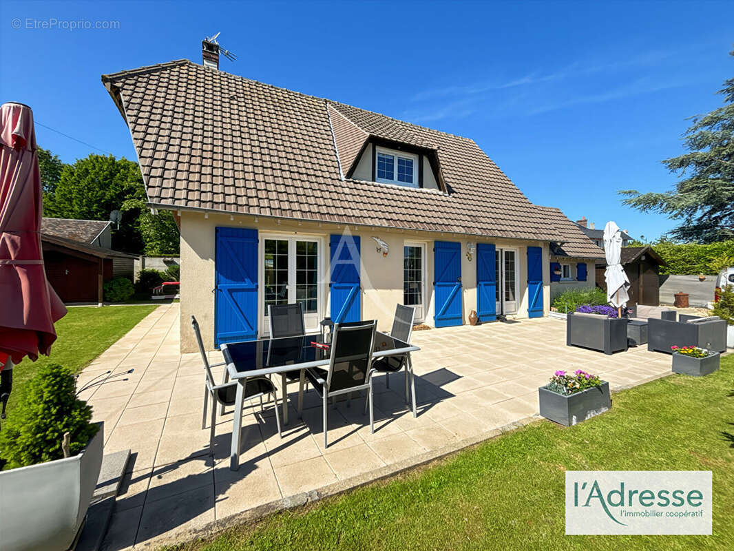Maison à FLEURY-SUR-ANDELLE