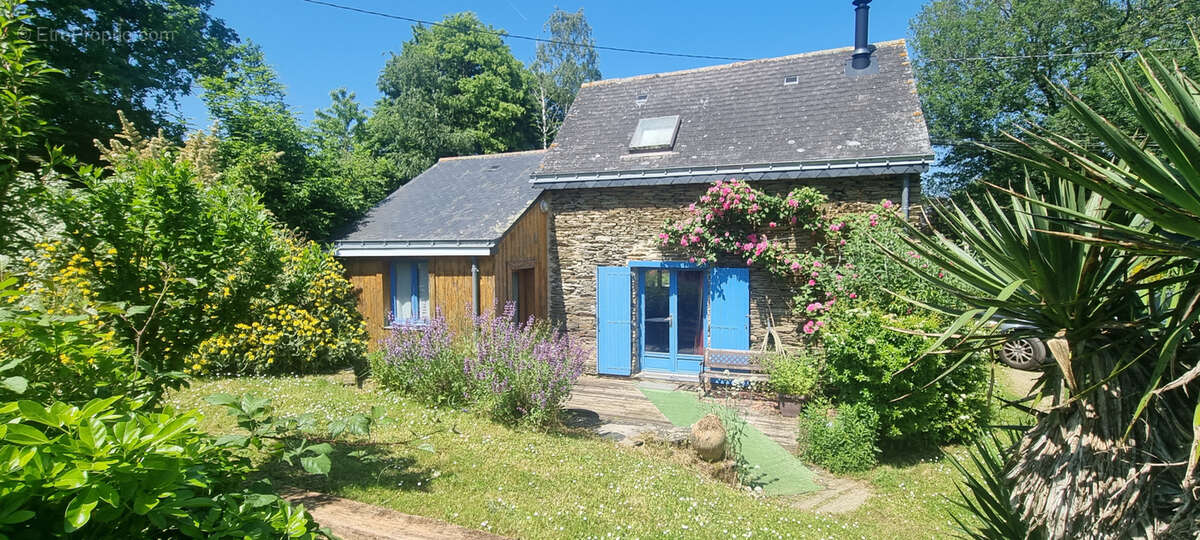 Maison à BRISSAC-QUINCE
