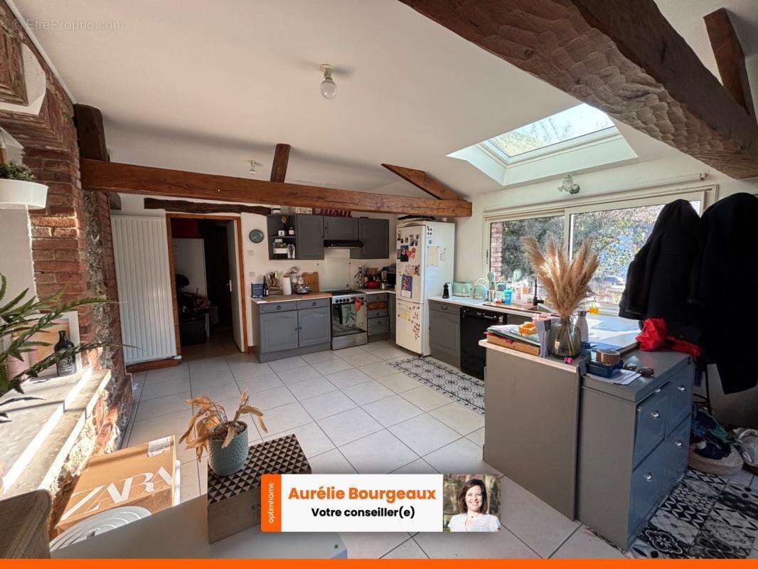 Maison familiale 3 chambres 156 m2 avec dépendances à Irreville - photo 9
