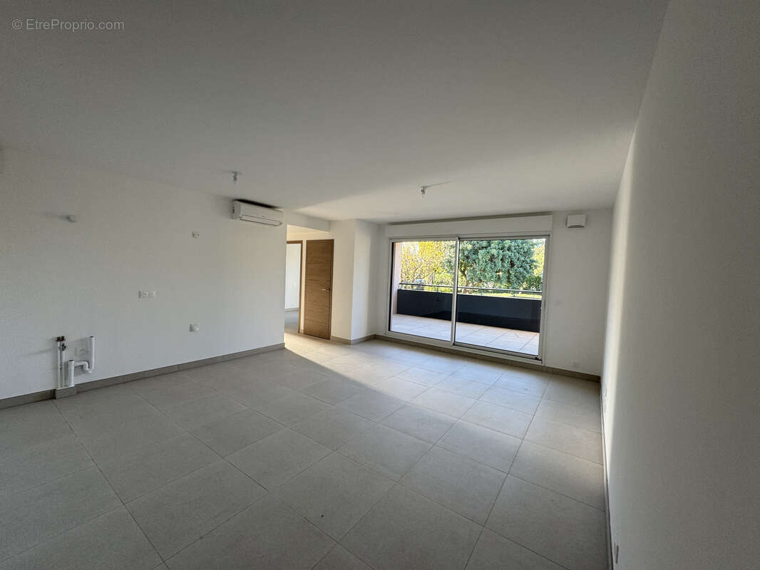 Appartement à FREJUS