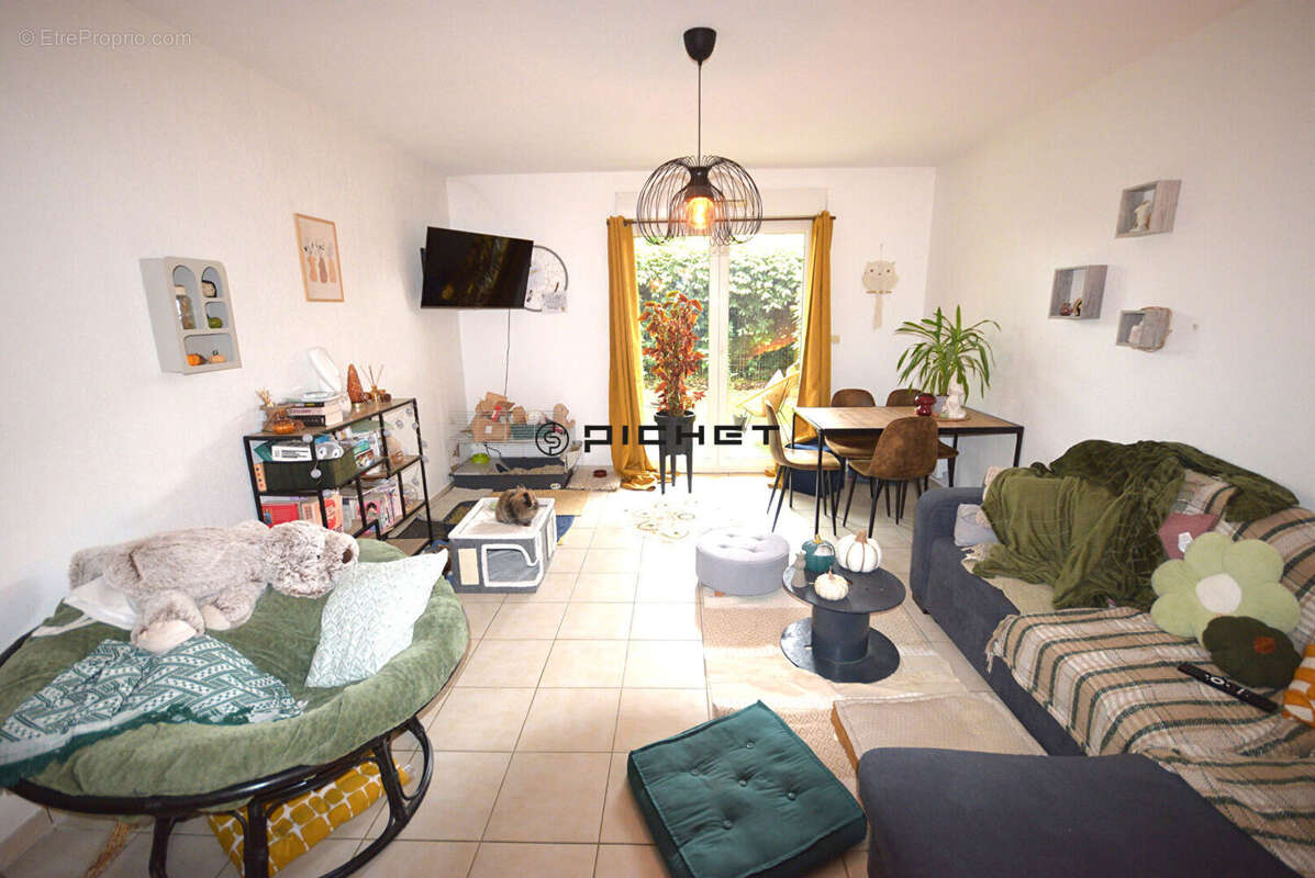 Appartement à CHAURAY
