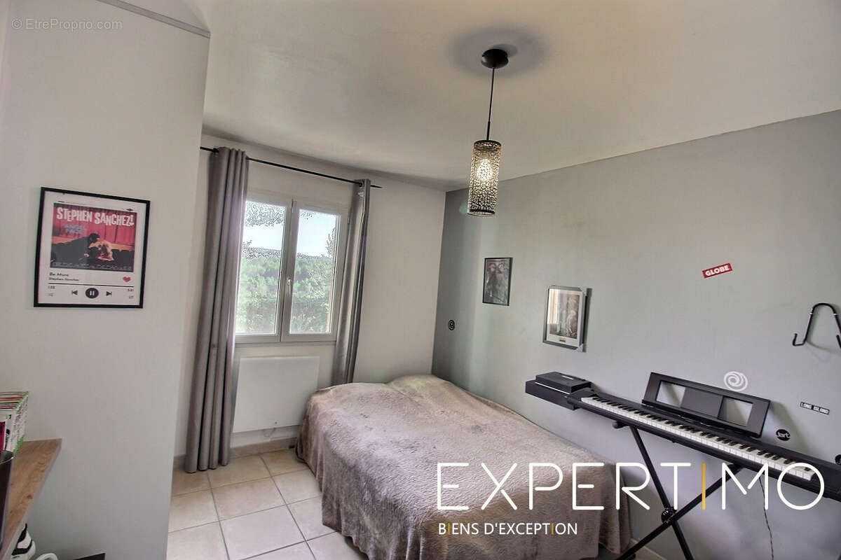 Maison à PUYLOUBIER