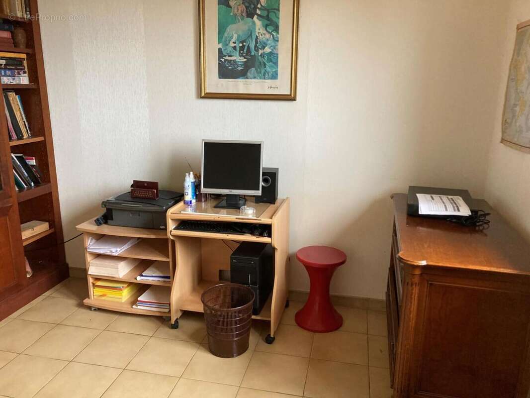 bureau 1 etage - Maison à CAHORS