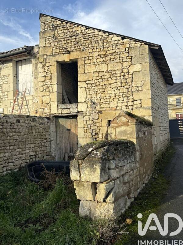 Photo 1 - Maison à LES TROIS-MOUTIERS