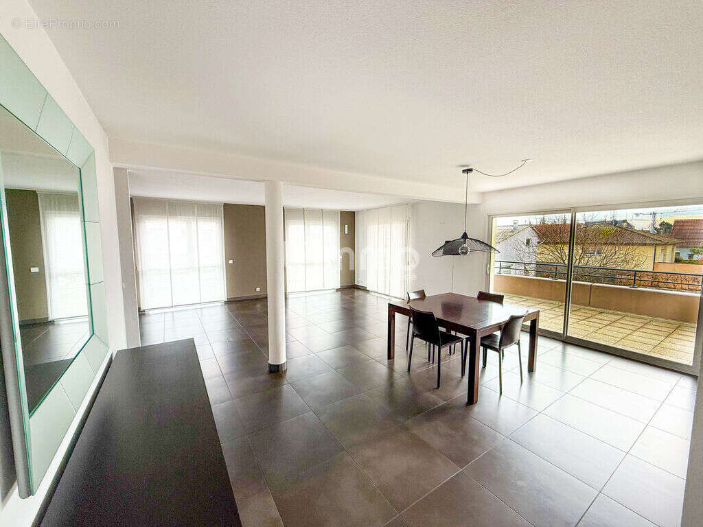 Appartement à VILLAGE-NEUF