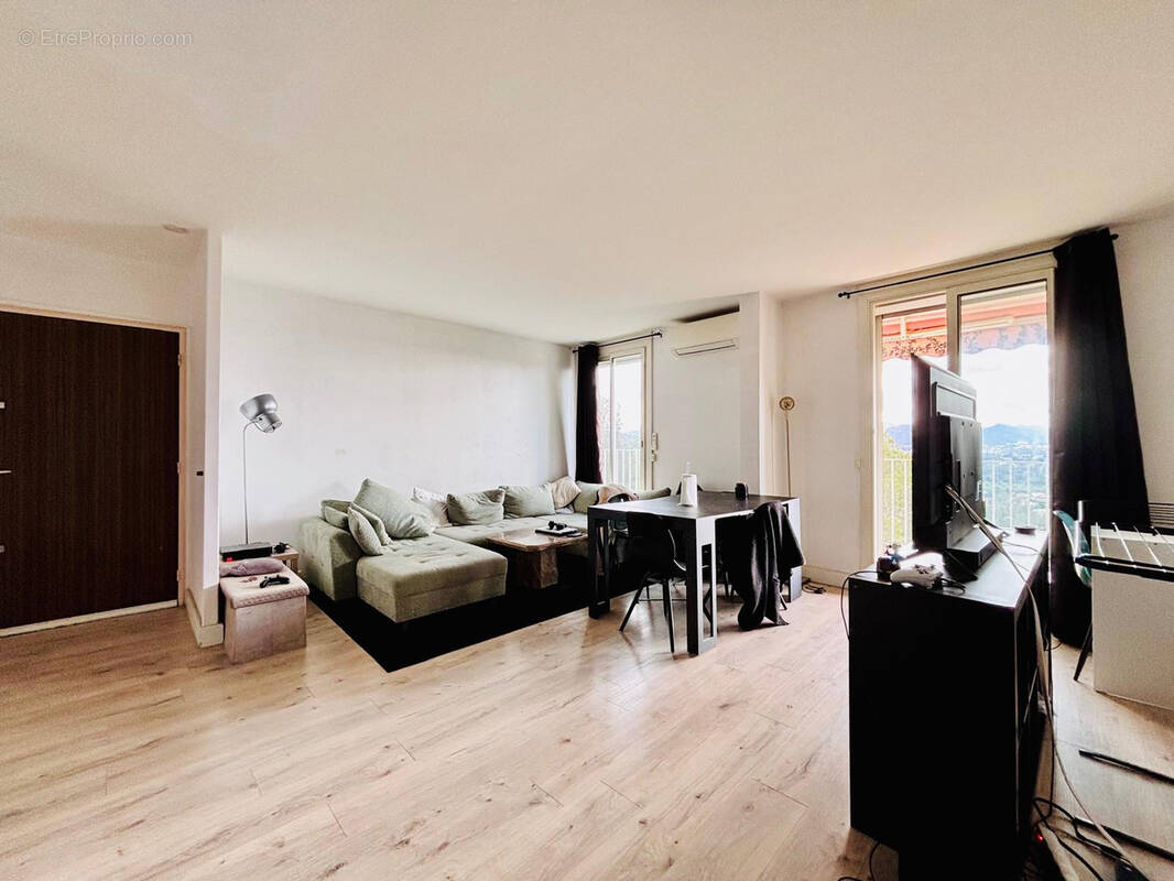 Appartement à MARSEILLE-13E