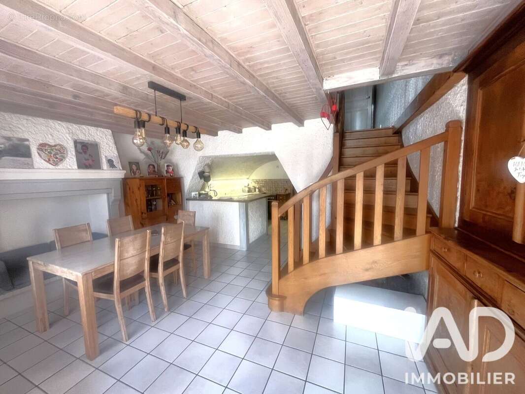 Maison 109 m² à La Compote  - photo 5