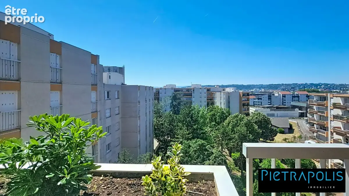 Appartement à LYON-8E