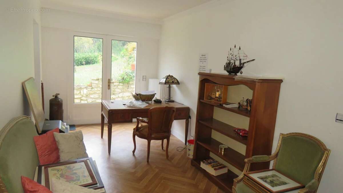 Maison à DROUE-SUR-DROUETTE