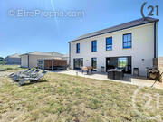 Maison à PRUNAY-BELLEVILLE