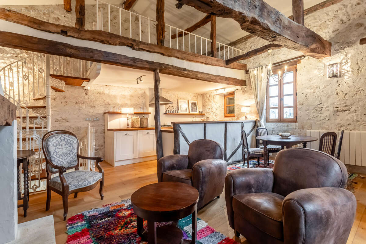 Maison à BEAUMONT-DE-LOMAGNE