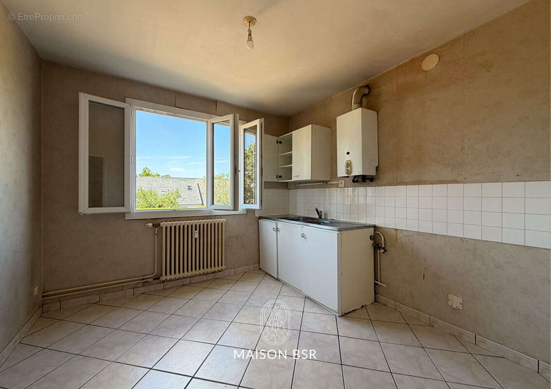 Appartement  Nantes 4 pièces 76  m2 avec balcon et parking. - photo 3