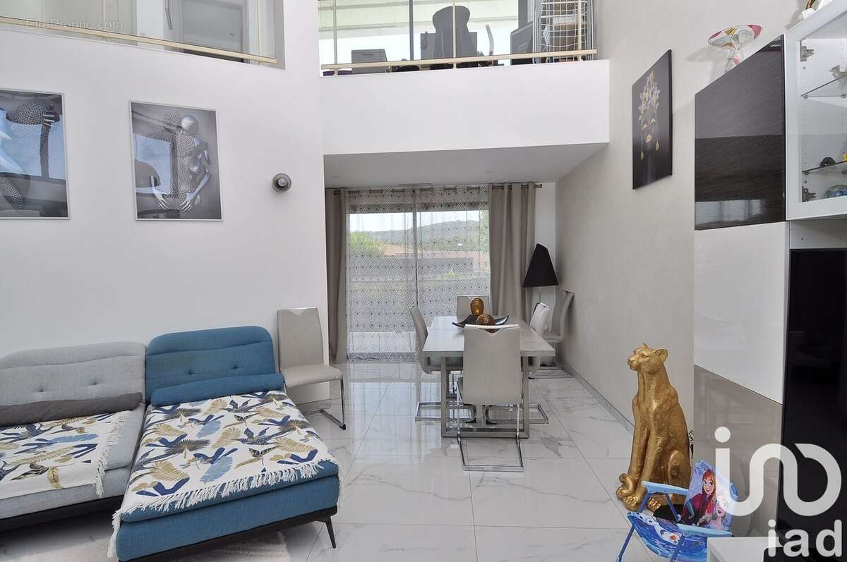 Photo 8 - Maison à CLARENSAC