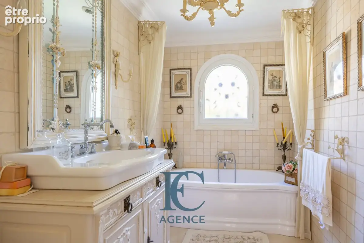 Villa de 225 m2 de plain-pied au calme près des plages - photo 7