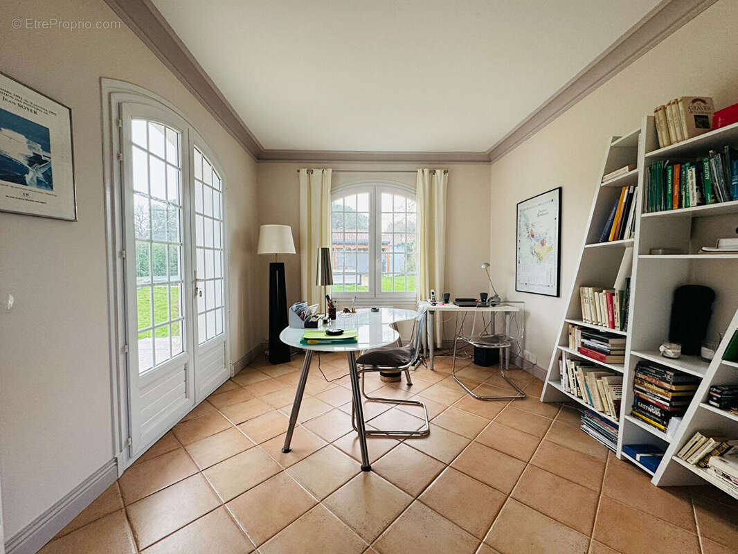 Maison à VAUX-SUR-MER