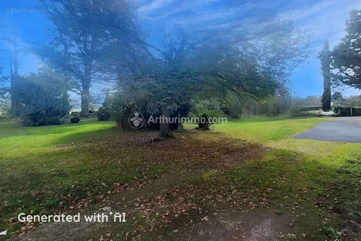 Maison à LABRUGUIERE