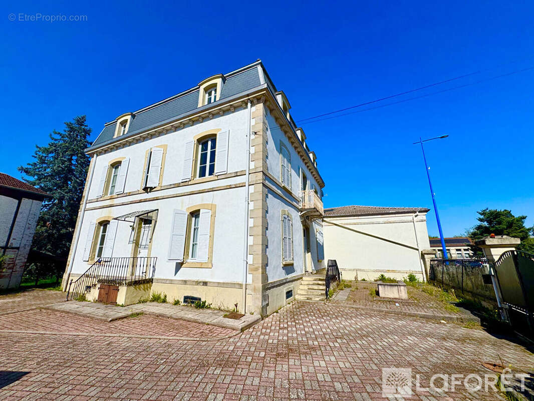 Maison à THAON-LES-VOSGES