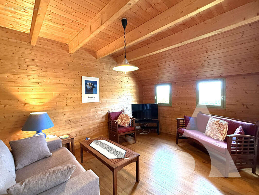 Appartement à DOMME