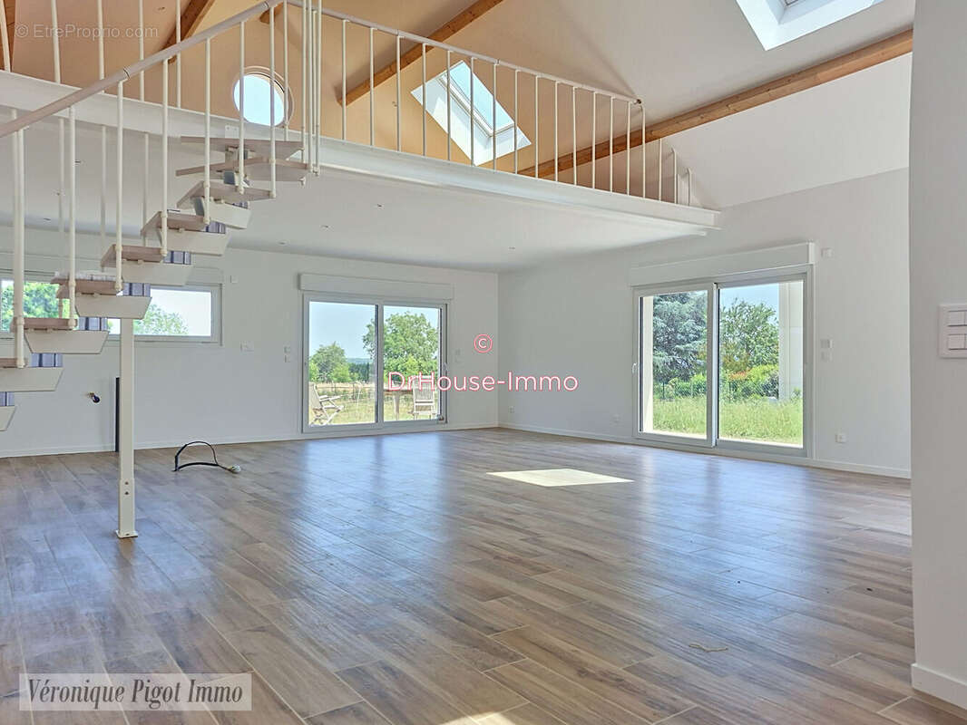 Maison 178 m² à Boissy-Sans-Avoir  - photo 4
