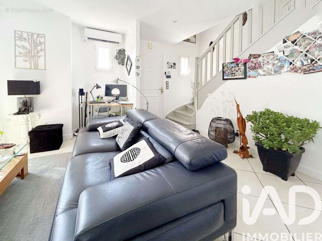 Maison 150 m² à Fontenay-Le-Fleury  - photo 5
