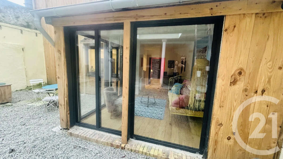 Maison à BONNIERES-SUR-SEINE