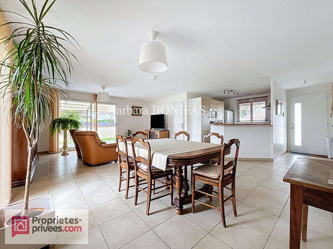 Maison à SAINT-SULPICE