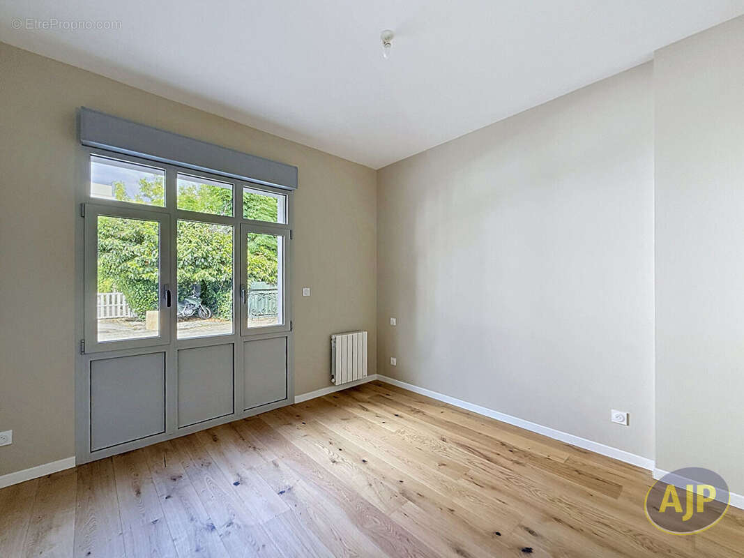 ARCACHON Proche centre et petit port T4 - 108.35m² - photo 7