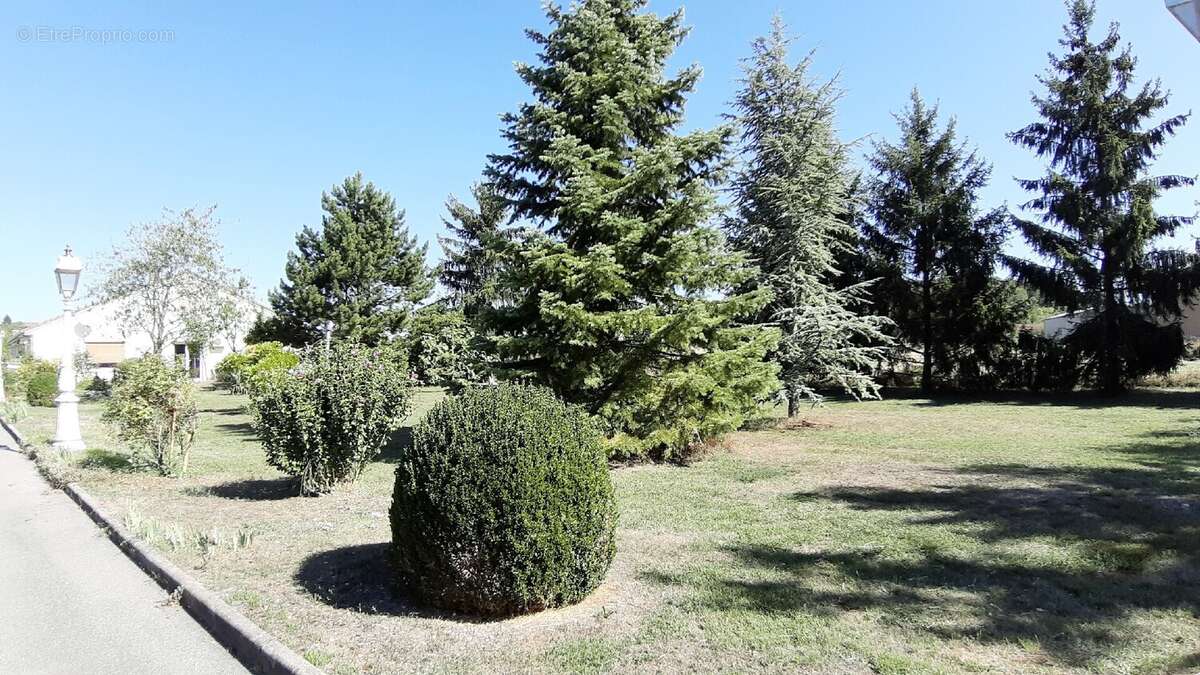Maison à CHAMPENOUX